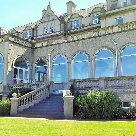 Victoria Hotel 3*