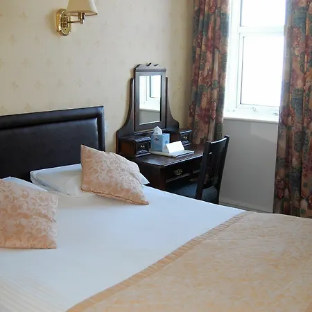Victoria Hotel